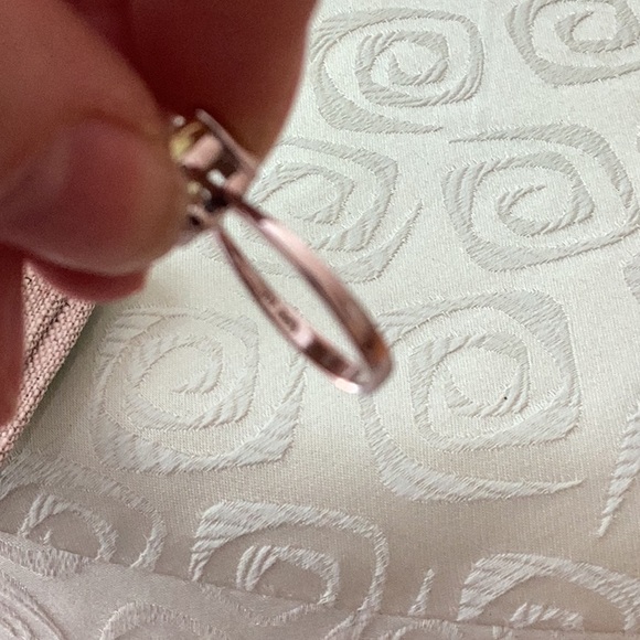 925 sterling silver band with lovely yellow citrine square faceted stone - Picture 4 of 6